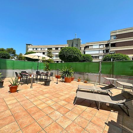 Апартаменты Domuum Holidays - Pino Alto Салоу Экстерьер фото