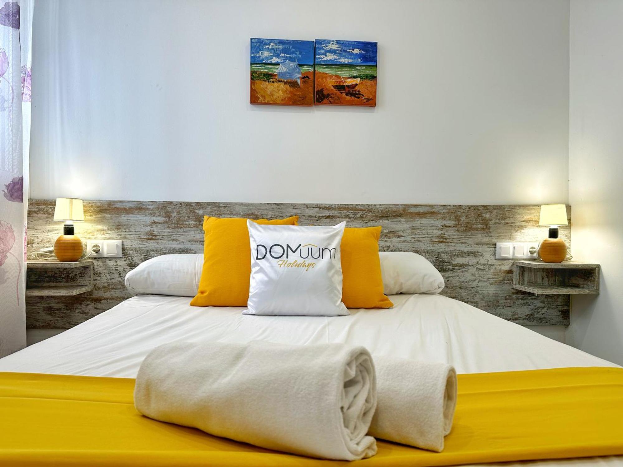 Апартаменты Domuum Holidays - Pino Alto Салоу Экстерьер фото